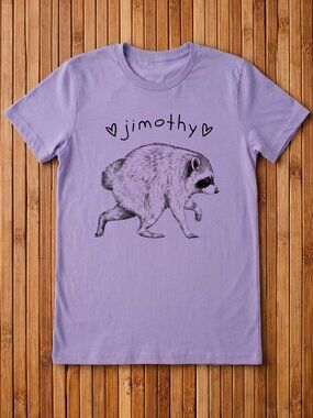 Gildan Lavender Purple Raccoon Illustration Art Graphic T-Shirt 50/50 Blend